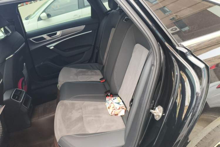 Used Audi A6L 2023 Revised 40 TFSI Luxury Dynamic Edition Left Rear Seat