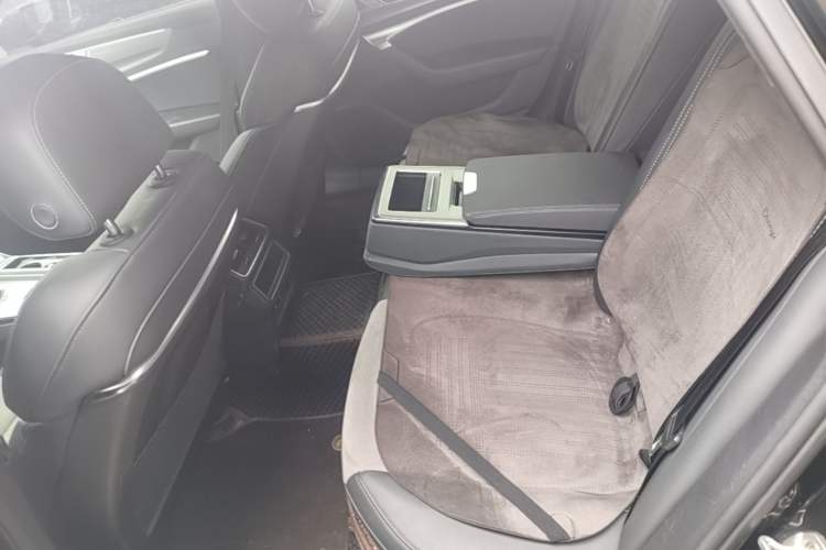 Used Audi A6L 2023 40 TFSI Luxury Dynamic Model Left Rear Seat