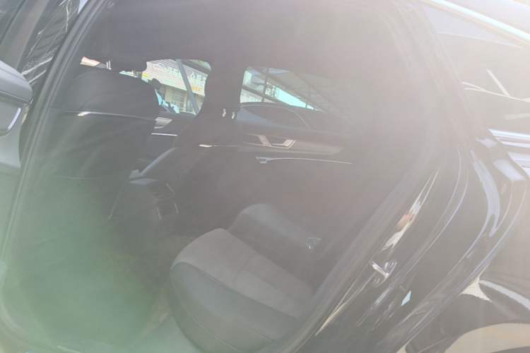 Used Audi A6L 2023 Revised 40 TFSI Luxury Dynamic Edition Left Rear Seat