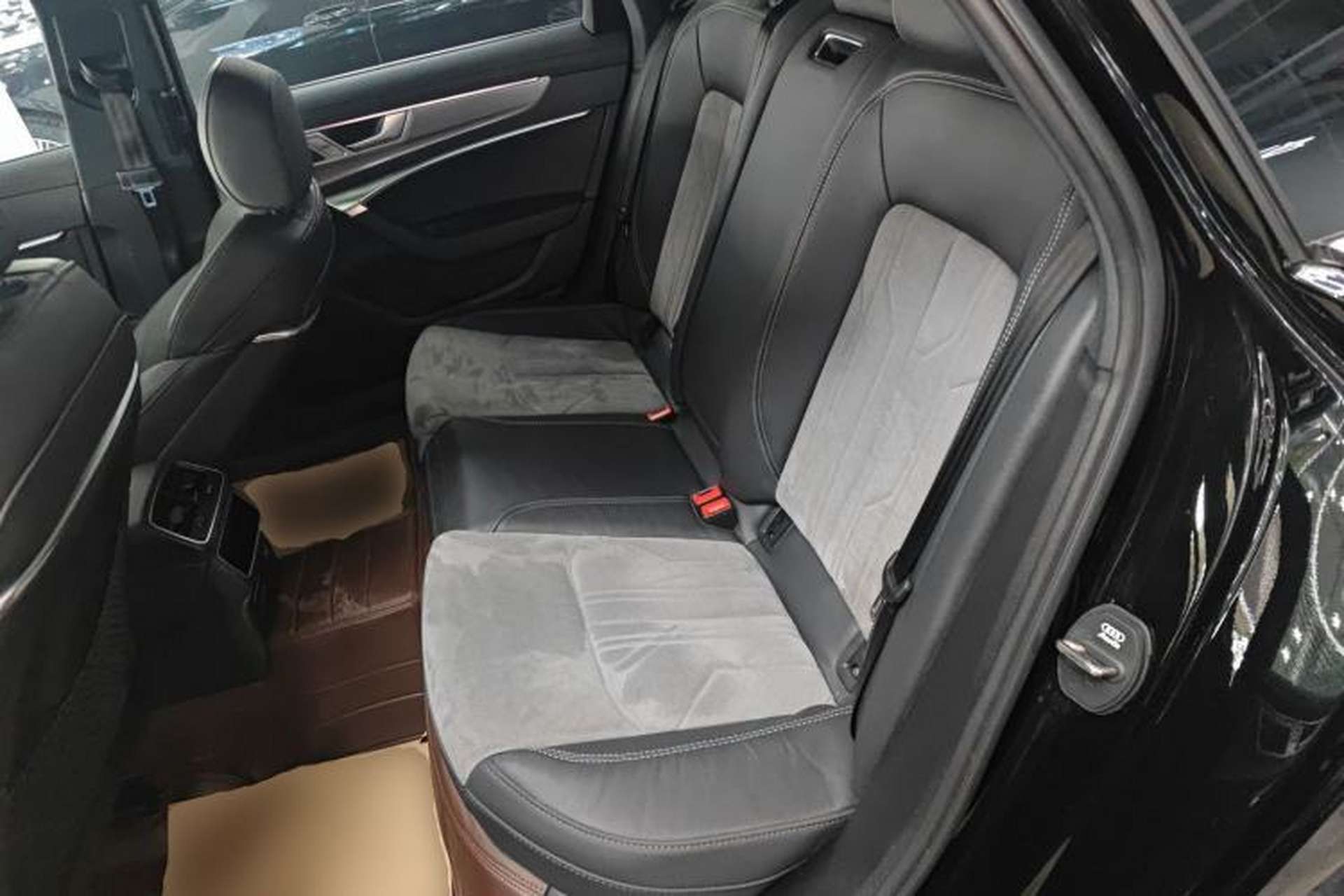 Used Audi A6L 2023 45 TFSI Prestige Dynamic Edition Left Rear Seat