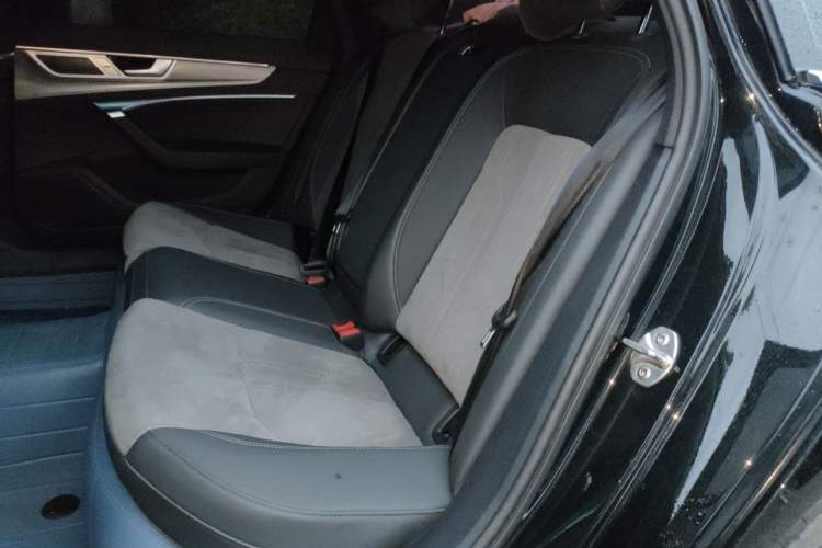 Used Audi A6L 2023 40 TFSI Luxury Dynamic Model Left Rear Seat