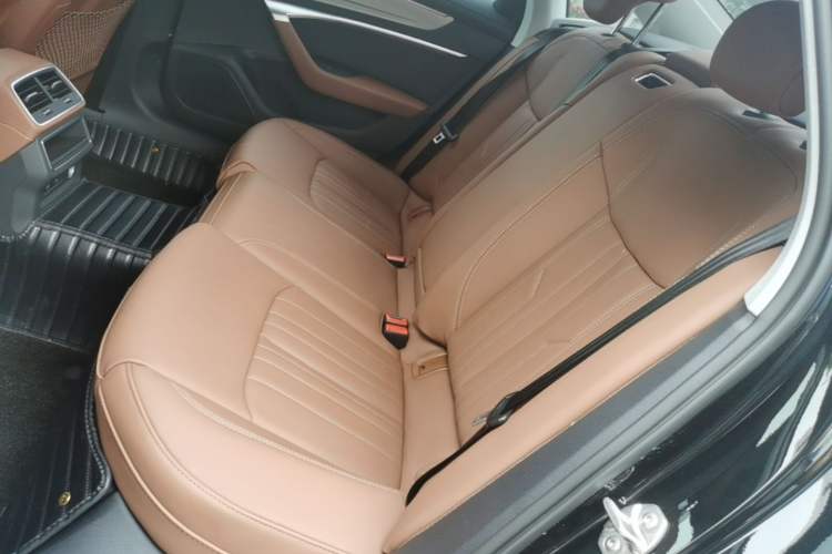 Used Audi A6L 2023 Revised 40 TFSI Luxury Prestige Edition Left Rear Seat
