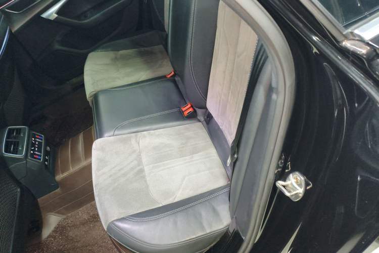 Used Audi A6L 2023 45 TFSI Prestige Dynamic Edition Left Rear Seat