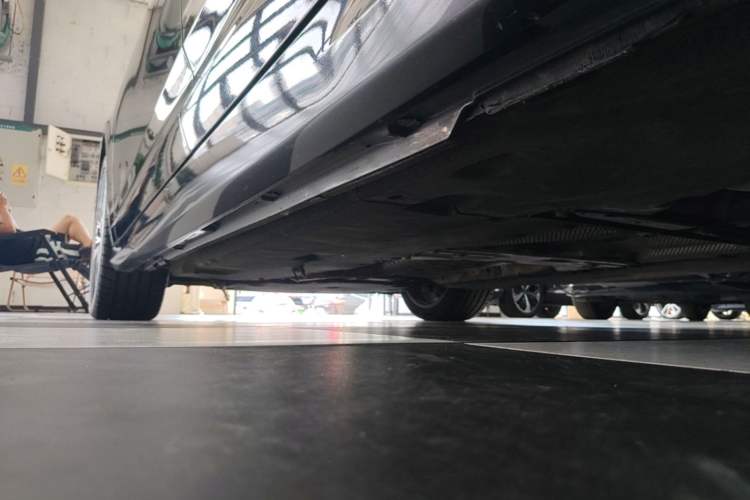 Used Audi A6L 2023 Revised Edition 45 TFSI quattro Prestige Dynamic Version Left Side Sill