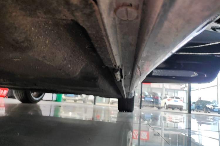 Used Audi A6L 2023 40 TFSI Luxury Dynamic Model Left Side Sill