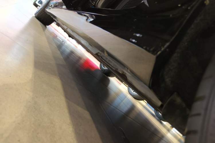 Used Audi A6L 2023 Revised 45 TFSI Prestige Dynamic Edition Left Side Sill