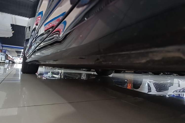 Used Audi A6L 2023 40 TFSI Luxury Dynamic Model Left Side Sill