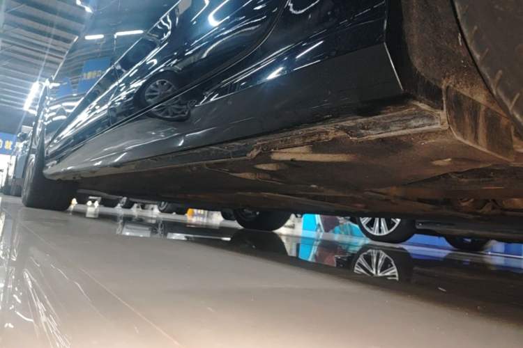 Used Audi A6L 2023 Revised Edition 45 TFSI quattro Prestige Dynamic Version Left Side Sill
