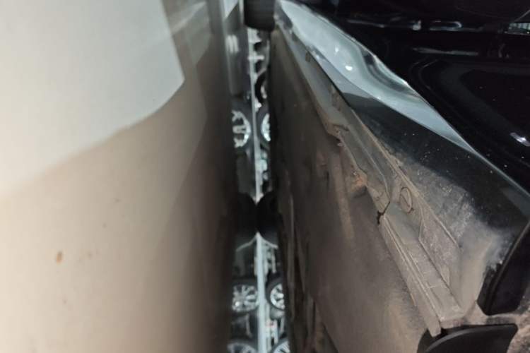 Used Audi A6L 2023 45 TFSI Prestige Elegant Edition Left Side Sill
