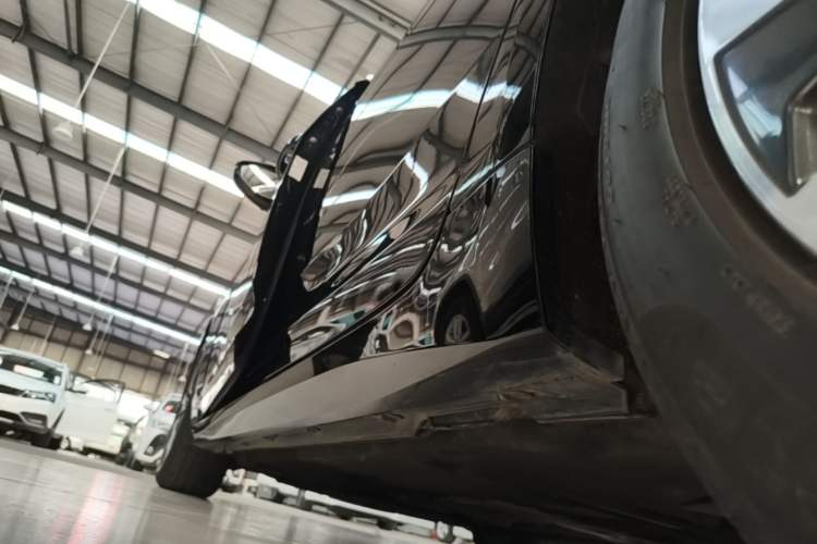 Used Audi A6L 2023 45 TFSI Prestige Elegant Edition Left Side Sill