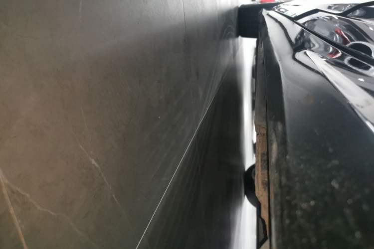Used Audi A6L 2023 Revised 45 TFSI Prestige Dynamic Edition Left Side Sill