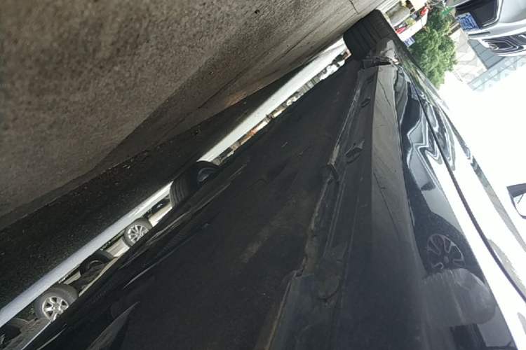 Used Audi A6L 2023 Revised 40 TFSI Luxury Dynamic Edition Left Side Sill
