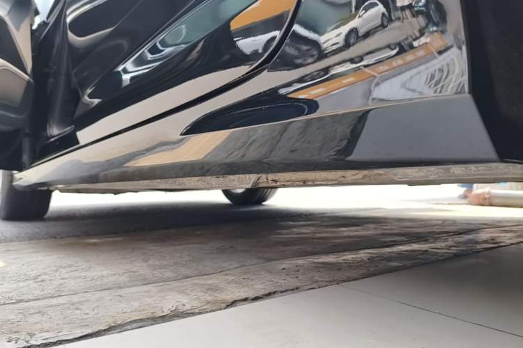 Used Audi A6L 2023 Revised 45 TFSI Prestige Dynamic Edition Left Side Sill