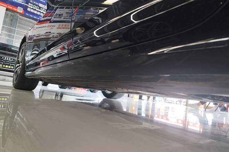 Used Audi A6L 2023 Revised 40 TFSI Luxury Dynamic Edition Left Side Sill
