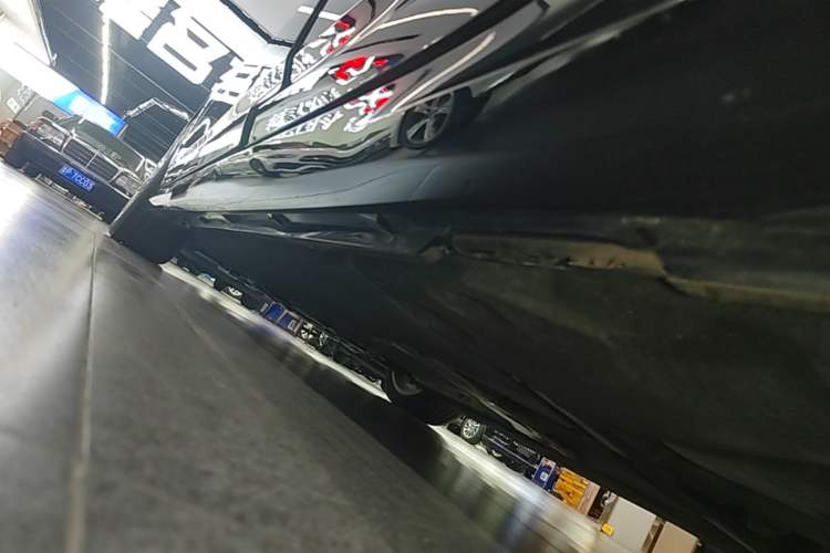 Used Audi A6L 2023 Revised 45 TFSI Prestige Dynamic Edition Left Side Sill