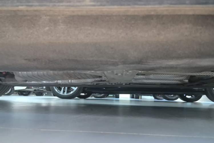 Used Audi A6L 2023 40 TFSI Luxury Prestige Edition Left Side Sill