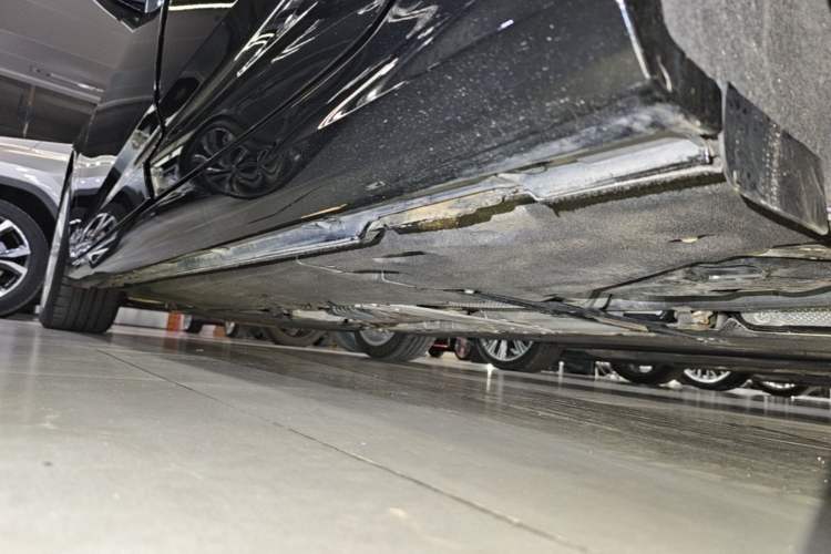 Used Audi A6L 2023 45 TFSI Prestige Dynamic Edition Left Side Sill