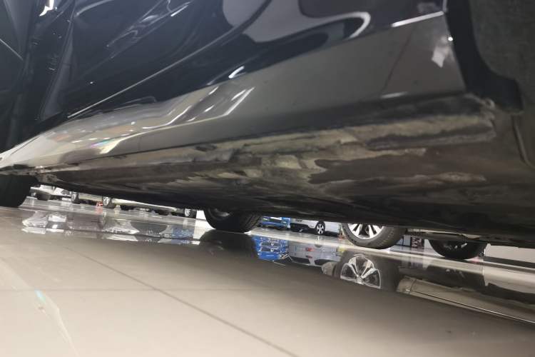 Used Audi A6L 2023 45 TFSI Prestige Dynamic Edition Left Side Sill