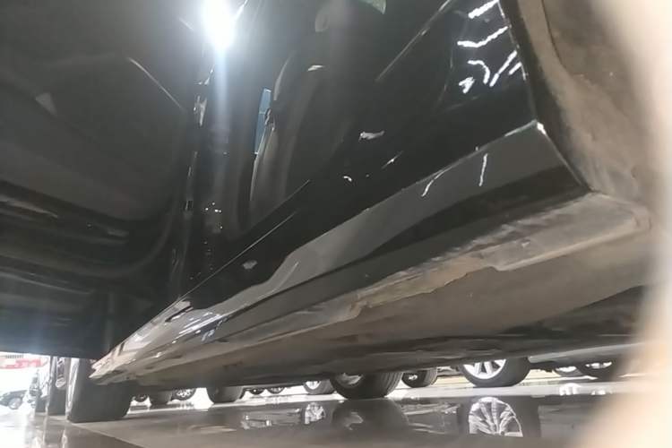 Used Audi A6L 2023 Revised 45 TFSI Prestige Dynamic Edition Left Side Sill
