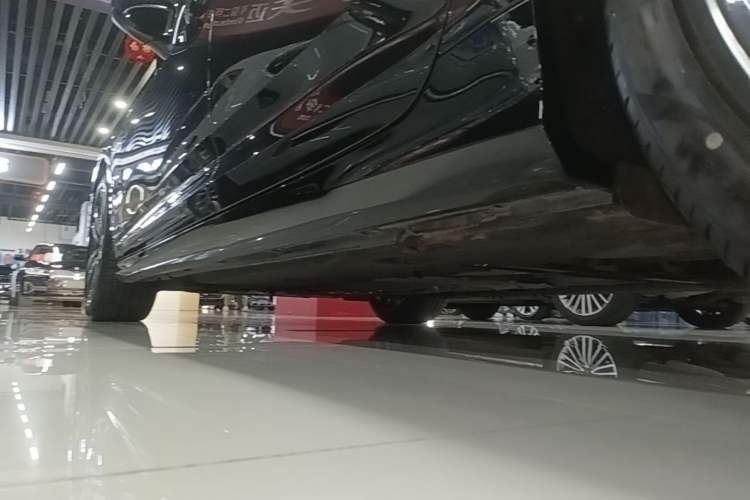 Used Audi A6L 2023 40 TFSI Luxury Dynamic Model Left Side Sill