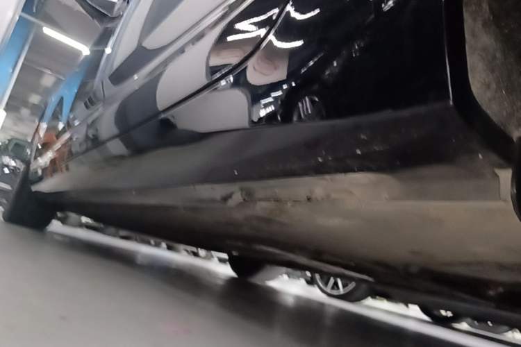Used Audi A6L 2023 Revised 45 TFSI Prestige Elegant Edition Left Side Sill
