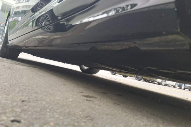 Used Audi A6L 2023 Revised 45 TFSI Prestige Dynamic Edition Left Side Sill