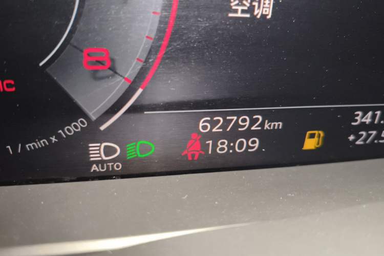 Used Audi A6L 2023 45 TFSI Prestige Dynamic Edition Odometer Close Up