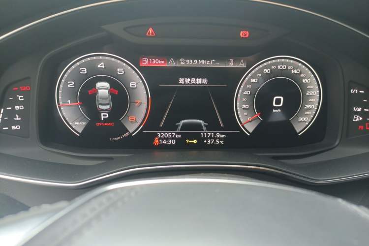 Used Audi A6L 2023 45 TFSI quattro Prestige Dynamic Edition Odometer Close Up