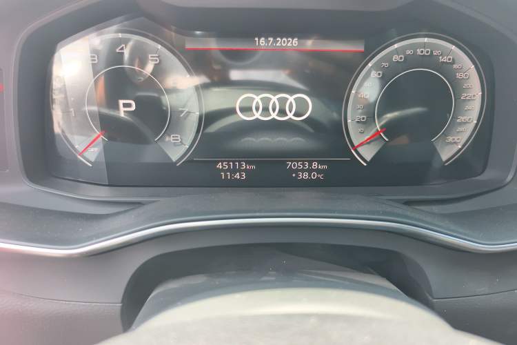 Used Audi A6L 2023 40 TFSI Luxury Dynamic Model Odometer Close Up