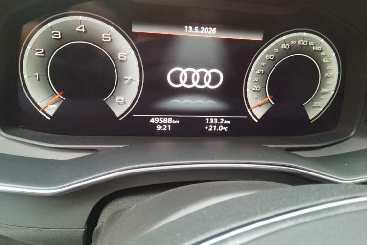 Used Audi A6L 2023 45 TFSI Prestige Dynamic Edition Odometer Close Up