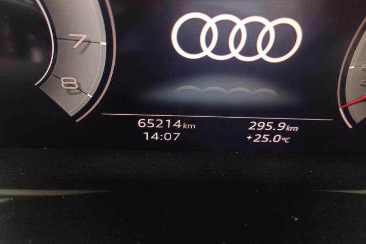 Used Audi A6L 2023 Revised 45 TFSI Prestige Dynamic Edition Odometer Close Up