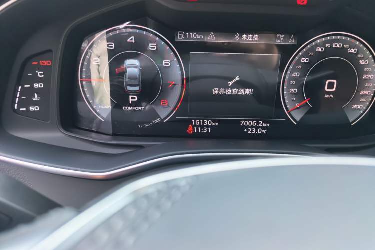Used Audi A6L 2023 Revised 45 TFSI Prestige Elegant Edition Odometer Close Up