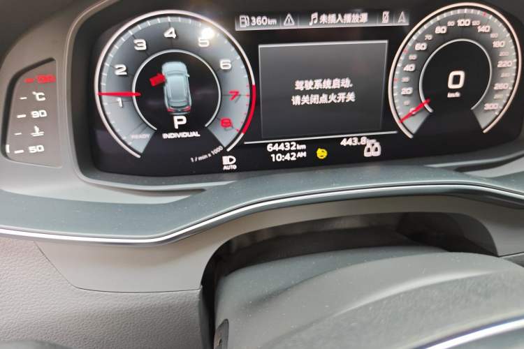 Used Audi A6L 2023 40 TFSI Luxury Prestige Edition Odometer Close Up