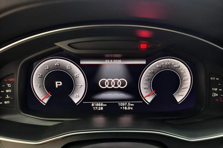 Used Audi A6L 2023 Revised 45 TFSI Prestige Dynamic Edition Odometer Close Up