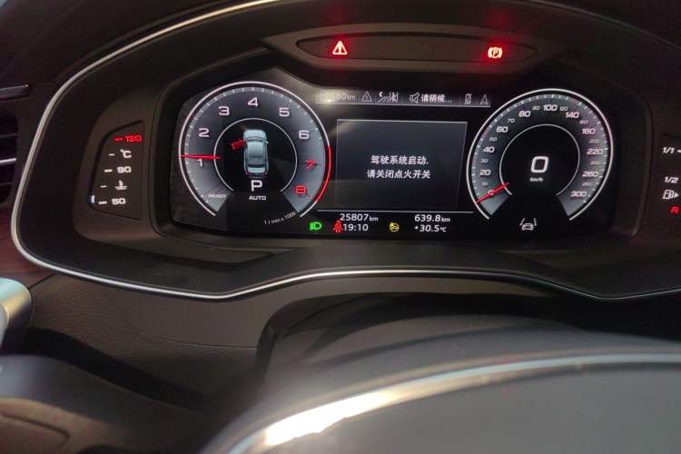 Used Audi A6L 2023 55 TFSI quattro Flagship Dynamic Edition Odometer Close Up