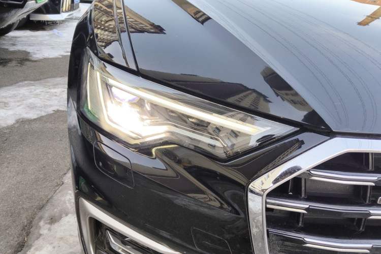 Used Audi A6L 2023 40 TFSI Luxury Dynamic Model Right Front Headlight
