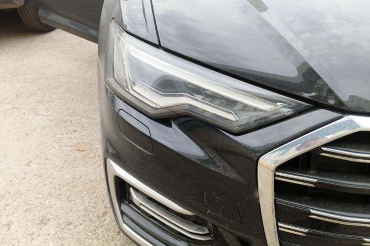 Used Audi A6L 2023 Revised Edition 45 TFSI quattro Prestige Dynamic Version Right Front Headlight