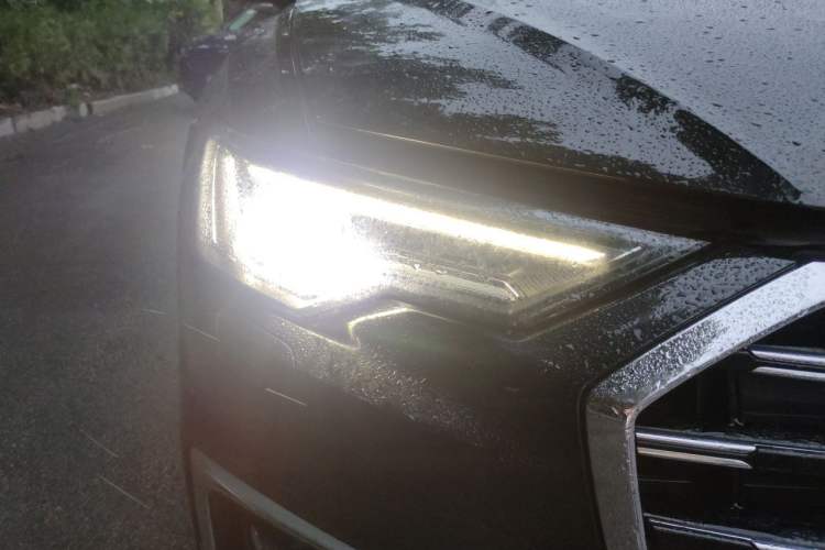 Used Audi A6L 2023 40 TFSI Luxury Dynamic Model Right Front Headlight