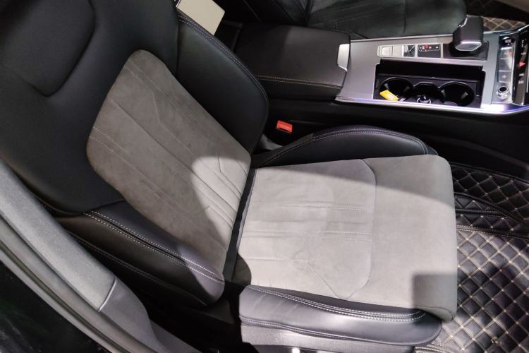Used Audi A6L 2023 45 TFSI Prestige Dynamic Edition Right Front Seat