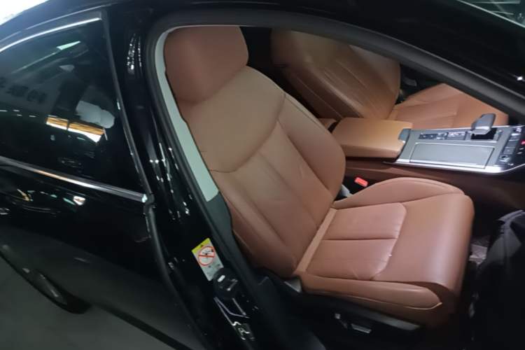 Used Audi A6L 2023 40 TFSI Luxury Prestige Edition Right Front Seat