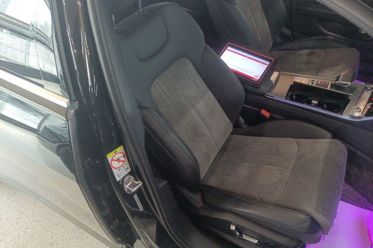 Used Audi A6L 2023 40 TFSI Luxury Dynamic Model Right Front Seat