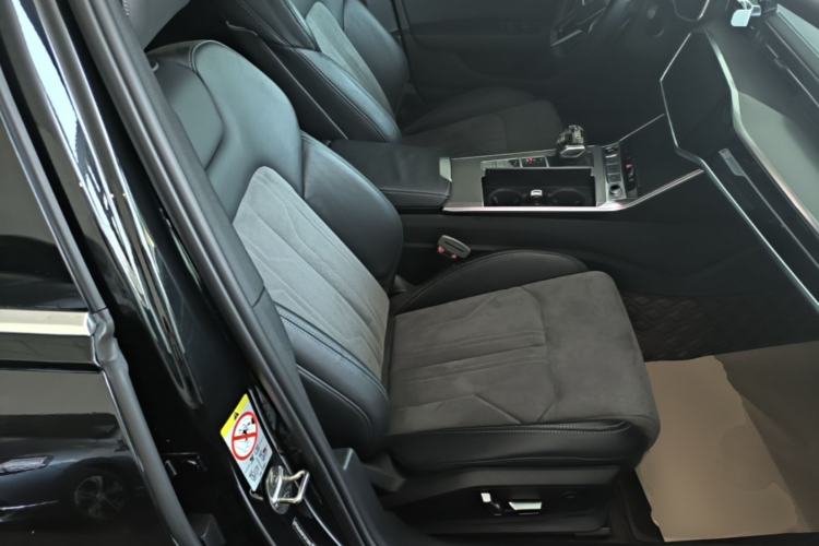 Used Audi A6L 2023 Revised 45 TFSI Prestige Dynamic Edition Right Front Seat