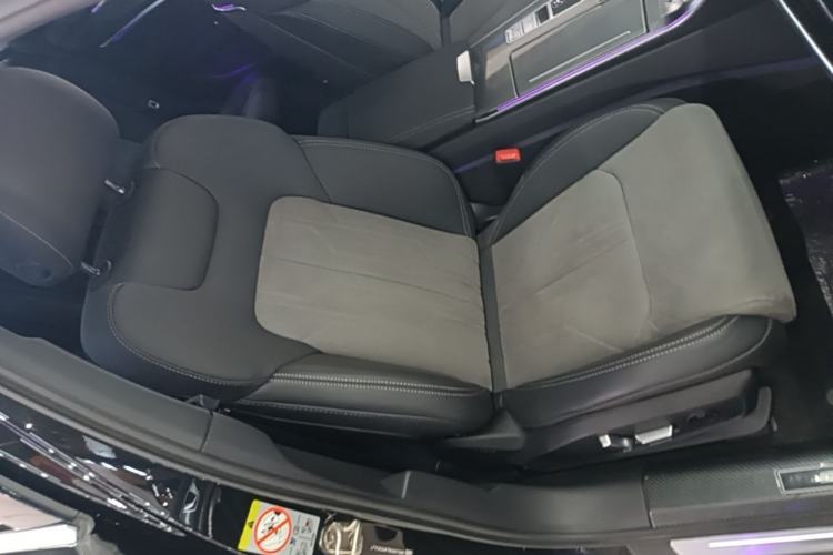 Used Audi A6L 2023 40 TFSI Luxury Dynamic Model Right Front Seat
