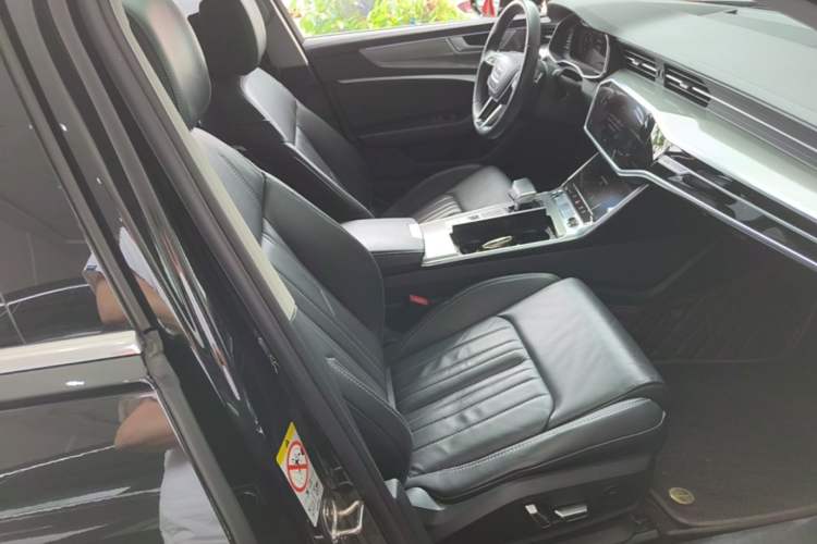 Used Audi A6L 2023 40 TFSI Luxury Prestige Edition Right Front Seat