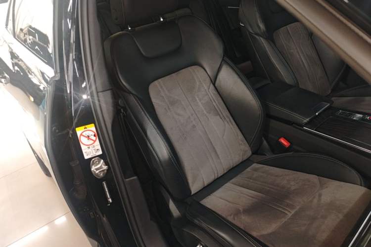 Used Audi A6L 2023 Revised Edition 45 TFSI quattro Prestige Dynamic Version Right Front Seat