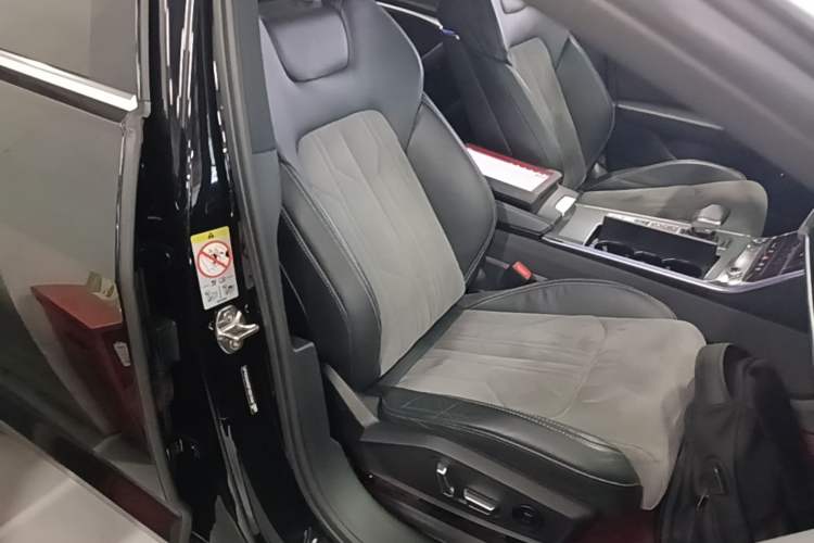 Used Audi A6L 2023 Revised 45 TFSI Prestige Dynamic Edition Right Front Seat