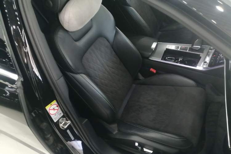 Used Audi A6L 2023 45 TFSI Prestige Dynamic Edition Right Front Seat