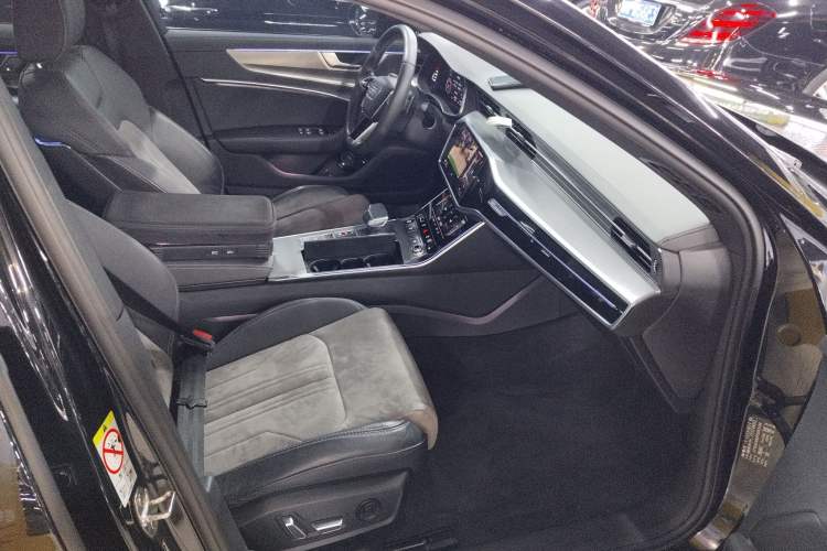 Used Audi A6L 2023 Revised 40 TFSI Luxury Dynamic Edition Right Front Seat