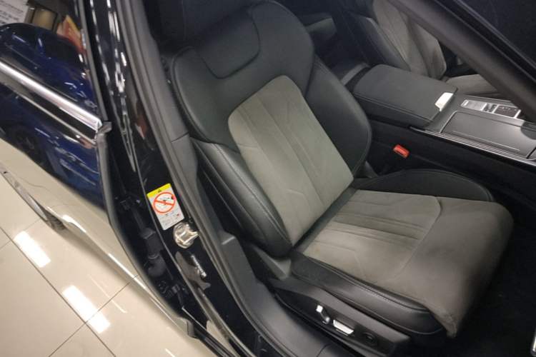Used Audi A6L 2023 45 TFSI Prestige Dynamic Edition Right Front Seat