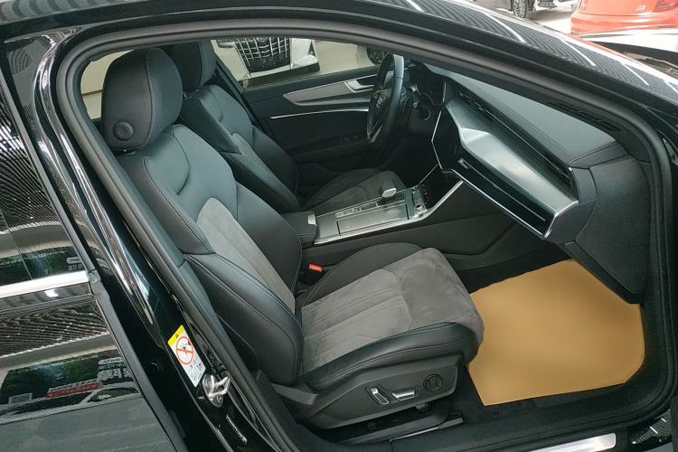 Used Audi A6L 2023 Revised 40 TFSI Luxury Dynamic Edition Right Front Seat